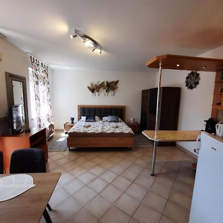 Crazy Frog Gambrinusz Ii. Apartment Hajdúszoboszló Екстериор снимка
