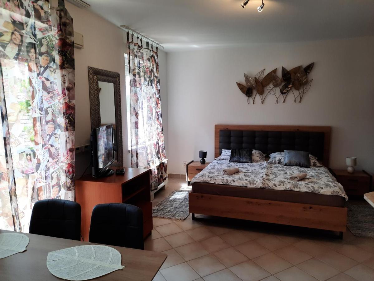 Crazy Frog Gambrinusz Ii. Apartment Hajdúszoboszló Екстериор снимка